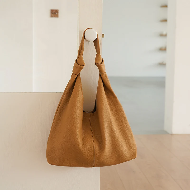 Bolsa de mão de couro feminina, combinando com tudo, bolsa de ombro compacta, elegante e versátil, ideal para diversas ocasiões, um acessório perfeito.