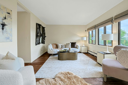 House 4