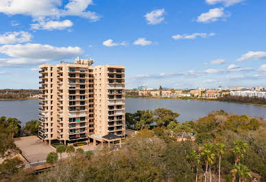 Apartment with pool 9