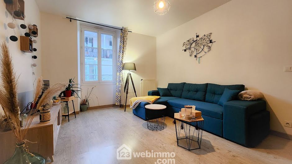 Vente appartement 2 pièces 42 m² à Nay (64800), 84 000 €