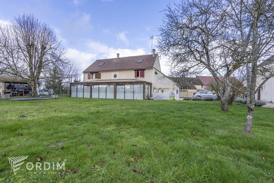 Vente maison 7 pièces 273.18 m² à Leugny (89130), 275 000 €