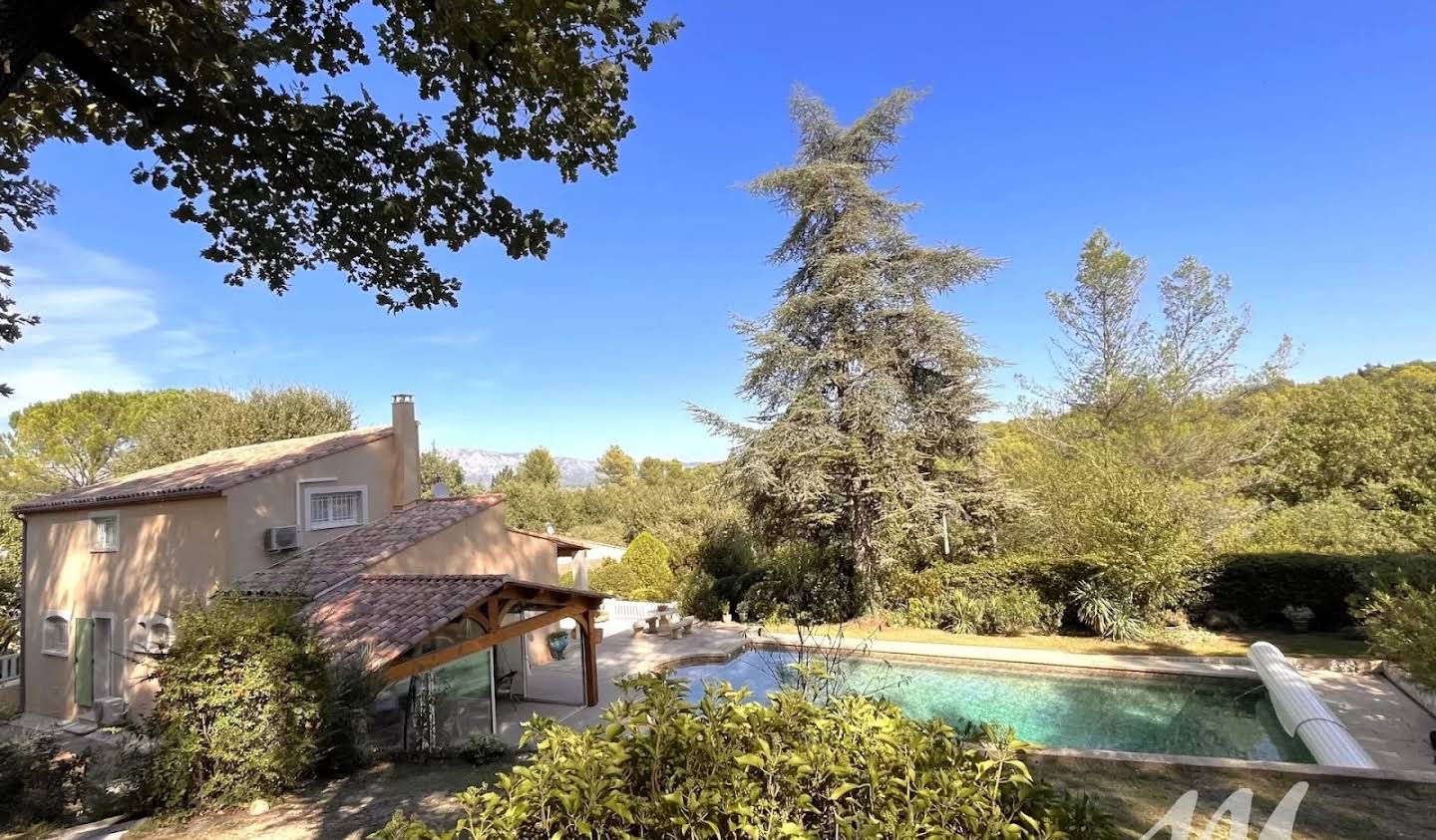 House with pool Aix-en-Provence