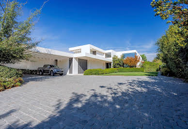 House with garden and terrace 12