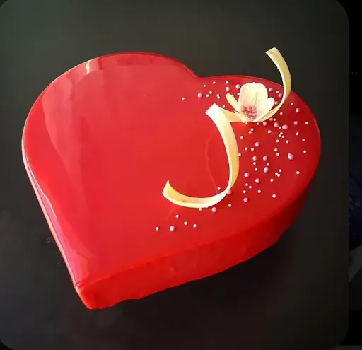 Valentine Special Heart Shape Strawberry Cake