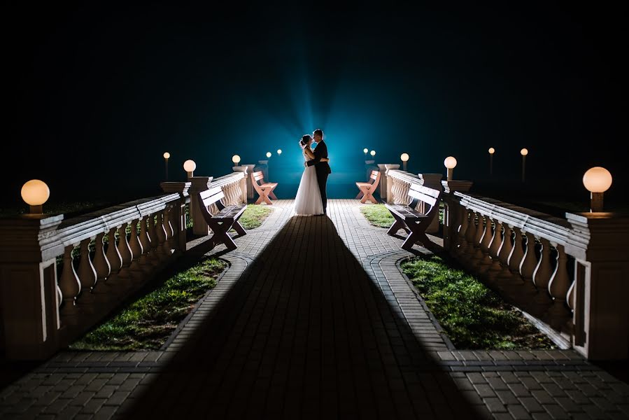 Wedding photographer Szymon Zabawa (whiteandlight). Photo of 23 January 2020