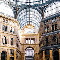 Galleria Umberto I, Napoli di liarodio