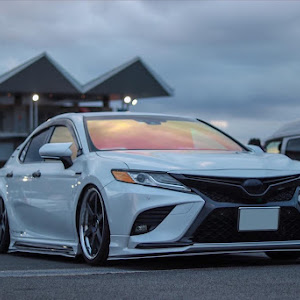 カムリ AXVH70