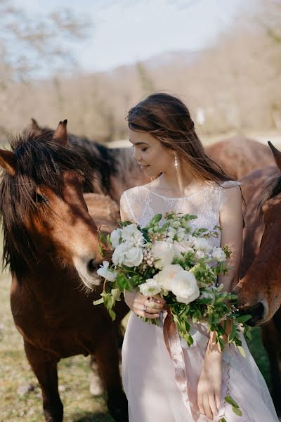 Fotografo di matrimoni Svetlana Bazhnina (bazhninaphoto). Foto del 24 aprile 2019