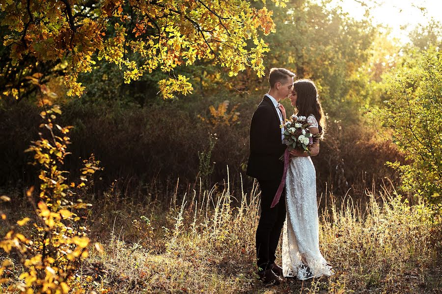 Wedding photographer Ekaterina Bobrova (bobrova). Photo of 12 October 2017