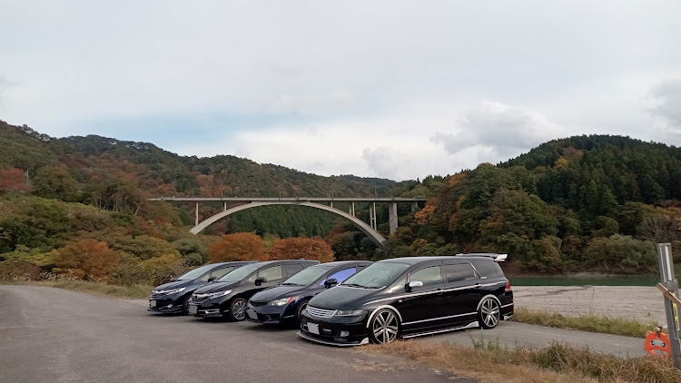 シビックタイプRの紅葉撮影・モデルさんに感謝・コラボありがとうございましたに関するカスタム事例の投稿画像2枚目