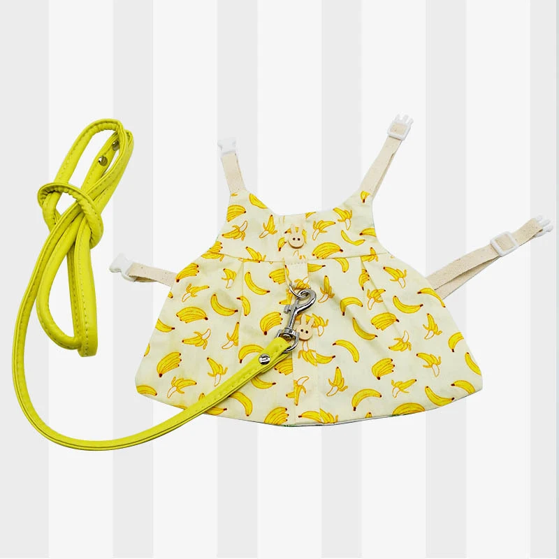 Roupa de Banana para Coelhos Pequenos Jardim Colete com Guia Passeios Divertidos e Seguros para seu Coelho de Estimação.