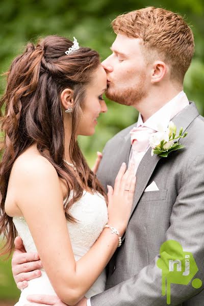 Fotografo di matrimoni James Green (naomijoyphoto). Foto del 2 luglio 2019