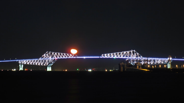 Cクラス クーペの夜景・ゲートブリッジ・ベンツ・メルセデス・ベンツ・discover_ctに関するカスタム事例の投稿画像3枚目