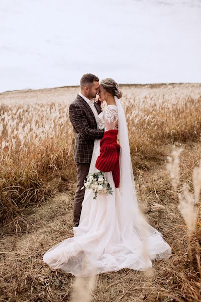 Fotógrafo de casamento Vera Zarubina (zarubinavera). Foto de 27 de fevereiro 2020