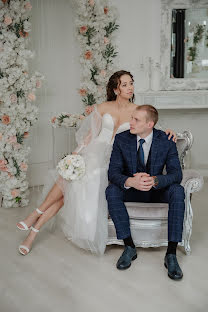 Fotógrafo de casamento Nadya Chernykh (nadichernykh). Foto de 9 de março 2022