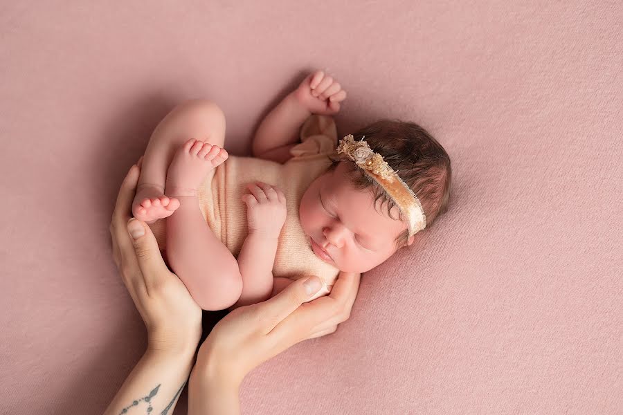 Fotografo di matrimoni Nadezhda Baranova (fotonadin). Foto del 18 marzo 2022