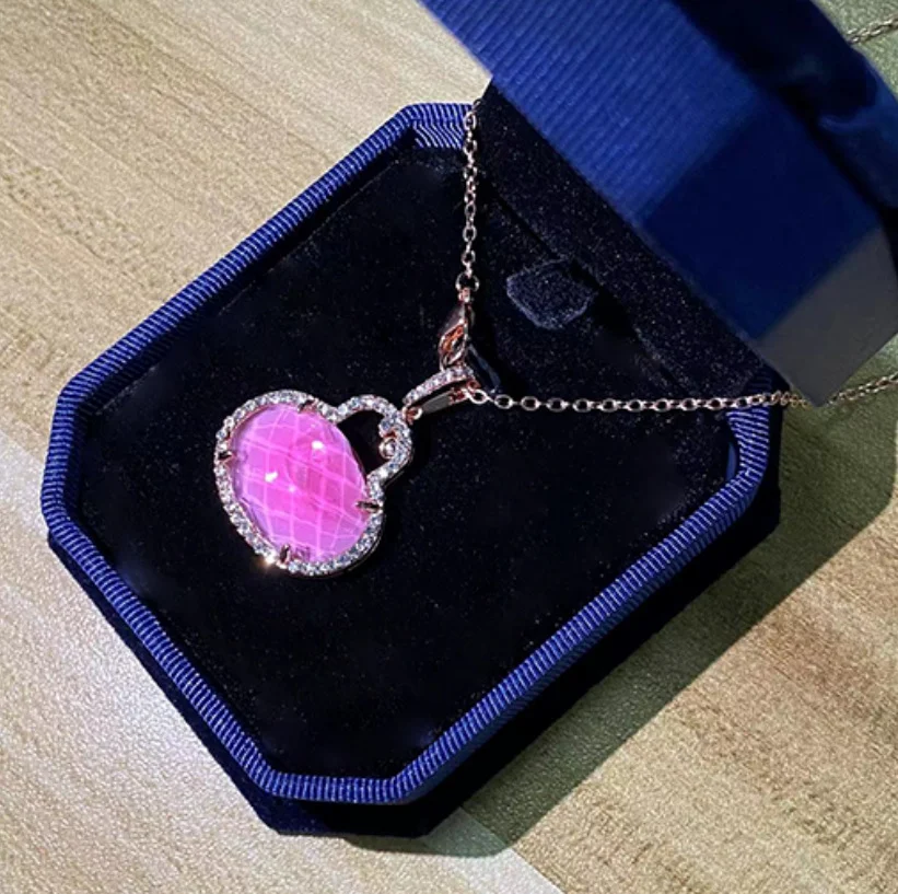 Croix Trinket Religieuse Croyance en Christ, symbole de foi et de protection. Un cadeau spirituel pour exprimer votre dévotion et vos convictions.