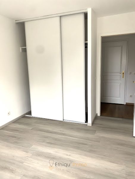 Location  appartement 4 pièces 87 m² à Strasbourg (67000), 917 €