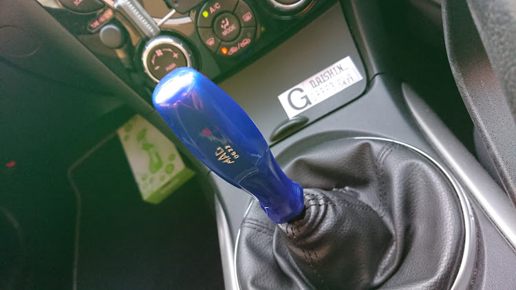 RX-8のシフトノブ交換・工具・MAC・ホライゾンブルーに関するカスタム事例の投稿画像1枚目