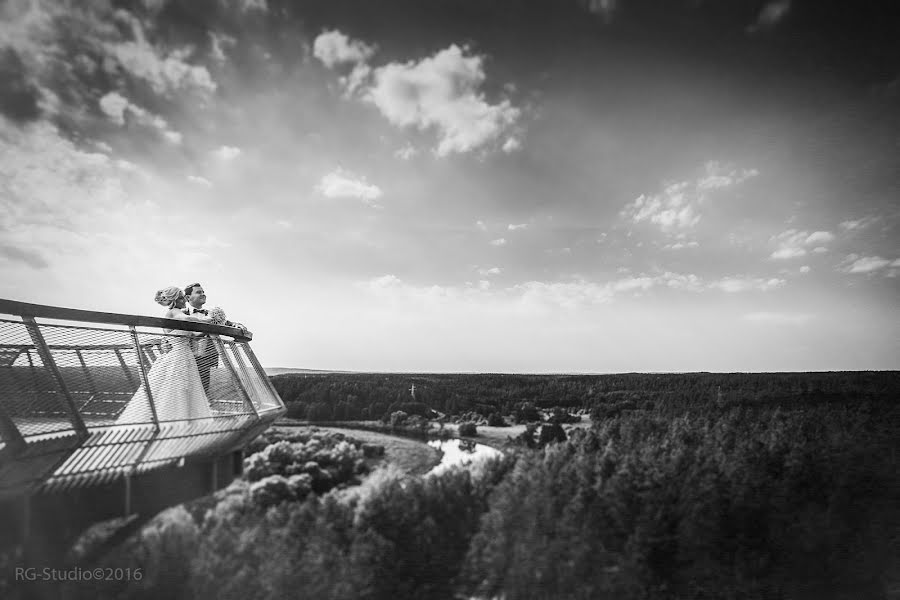 Fotógrafo de casamento Remigijus Pipynė (rgstudio). Foto de 23 de novembro 2016