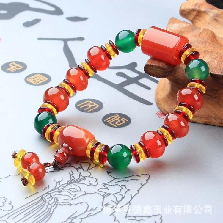 Men's Agate Hand String Bracelet with Buddha Head, a stylish and protective natural gemstone accessory.