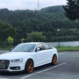 S4 セダン