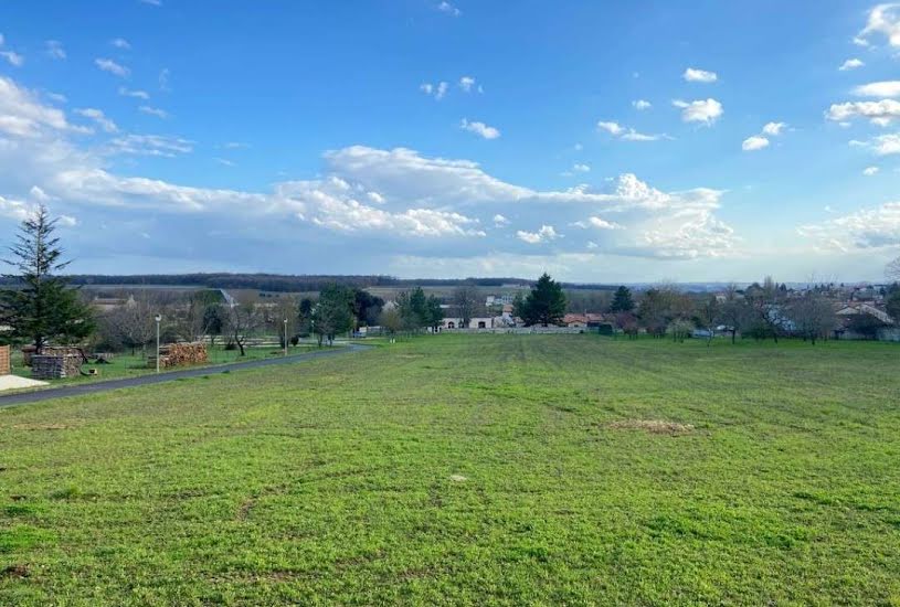  Vente Terrain à bâtir - 1 015m² à Hiersac (16290) 