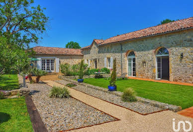 House with pool and terrace 3