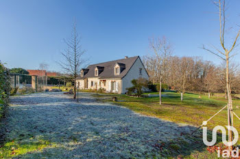 maison à La Chapelle-Montmartin (41)