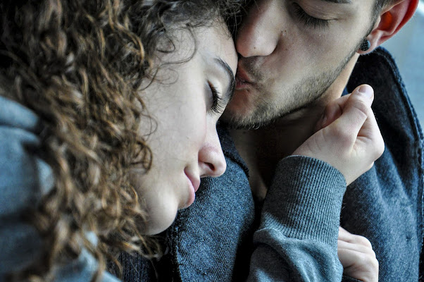 tenero bacio di Zerosedici