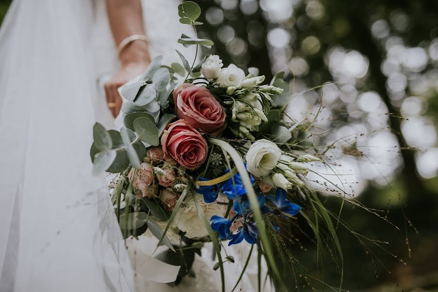 Fotógrafo de casamento Florian Schmitt (shotbyflo). Foto de 20 de março 2019