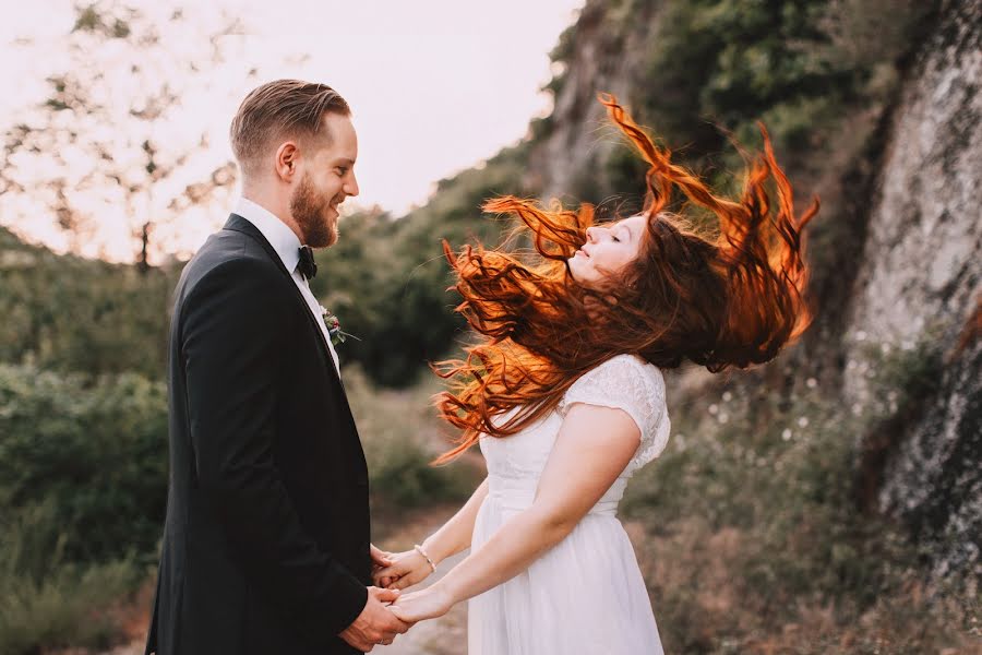 Fotógrafo de bodas Yuliya Bahr (ulinea). Foto del 8 de octubre 2020