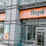 Royal Host樂雅樂家庭餐廳(南港店)