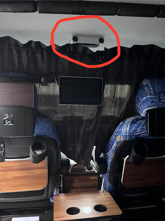 Vクラスのw447車中泊快適化・スライドモニターDIY・そうだ、キャンプに行こう・エンジンオフでもテレビ・ゴールデンウィークに関するカスタム事例の投稿画像3枚目