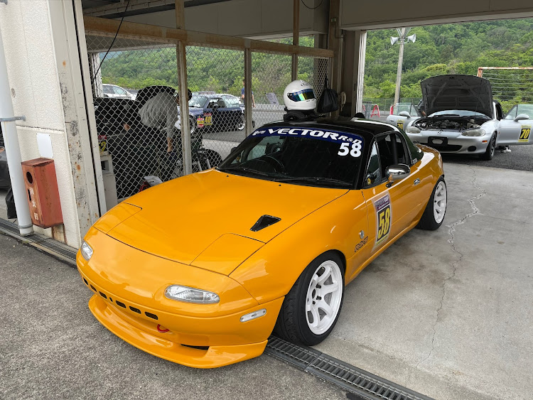 ロードスターのロードスター ・サーキットと愛車・ロードスターカップ・セントラルサーキット・安全第一に関するカスタム事例の投稿画像2枚目