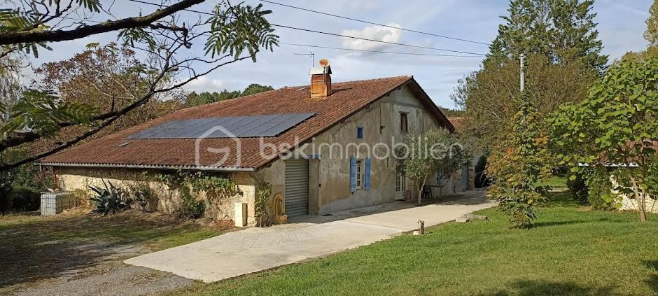 Vente ferme 7 pièces 250 m² à Heugas (40180), 423 000 €