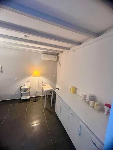 Location  locaux professionnels  12 m² à Toulon (83000), 460 €