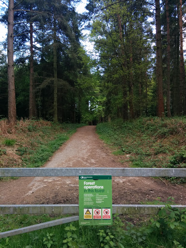 Entrance to Tilgate Forest