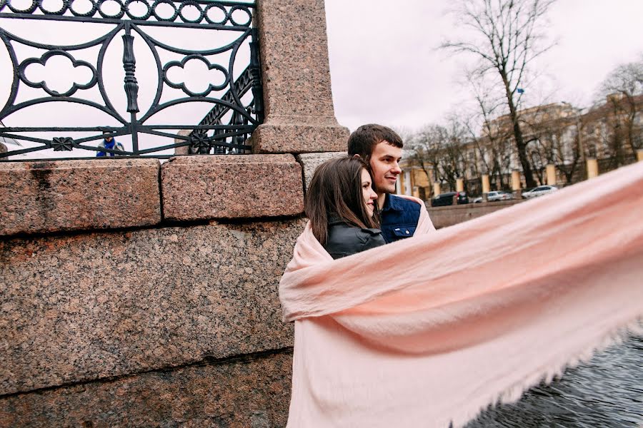 Svadobný fotograf Tonya Dokuchaeva (antoninadok). Fotografia publikovaná 22. mája 2017