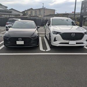 MAZDA3