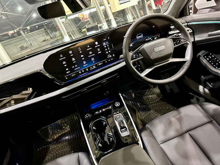 kazumo101さんが投稿したnewa5・A5・A5アバント・新型・audiに関するカスタム事例の投稿画像3枚目