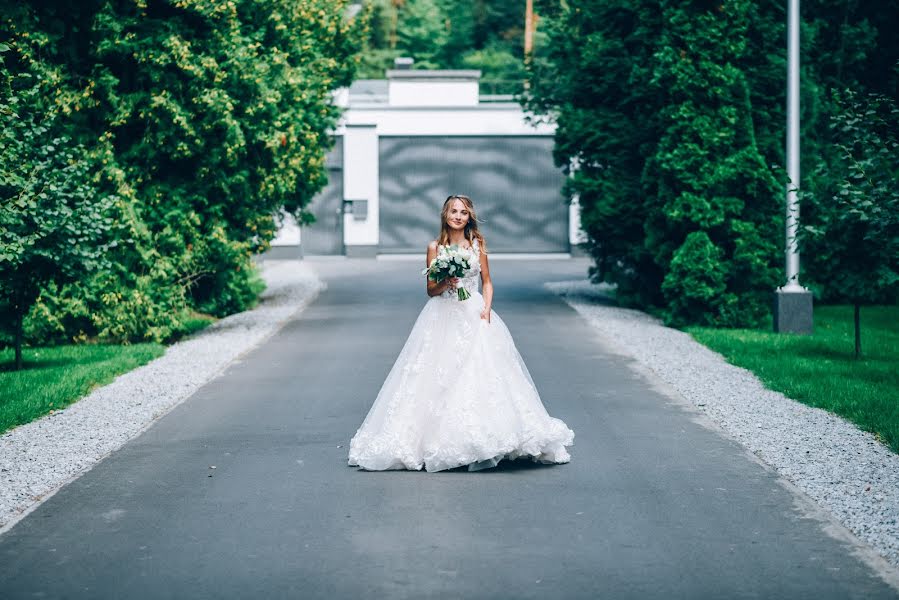 Fotograful de nuntă Volodimir Lesik (tsembel). Fotografia din 8 octombrie 2018