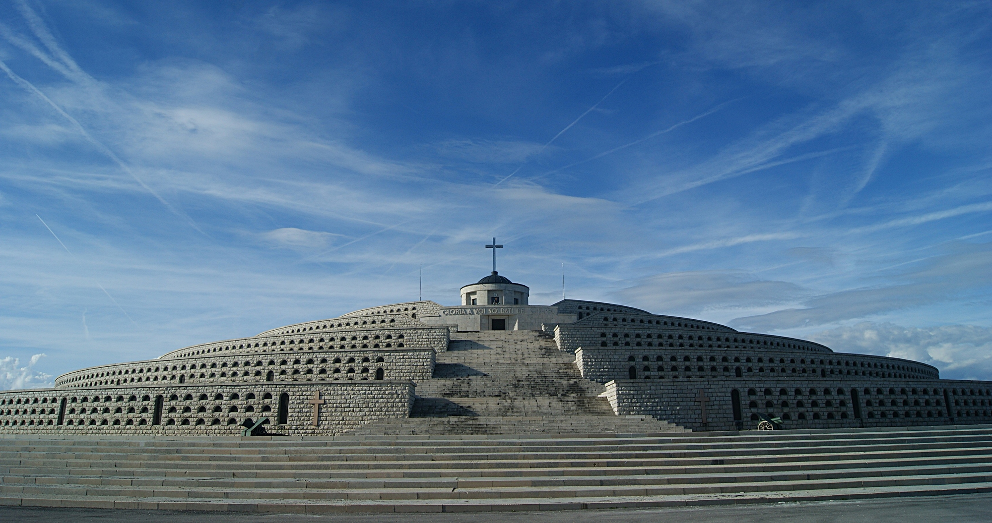 Monumento ai caduti di Cima Grappa di danilo56