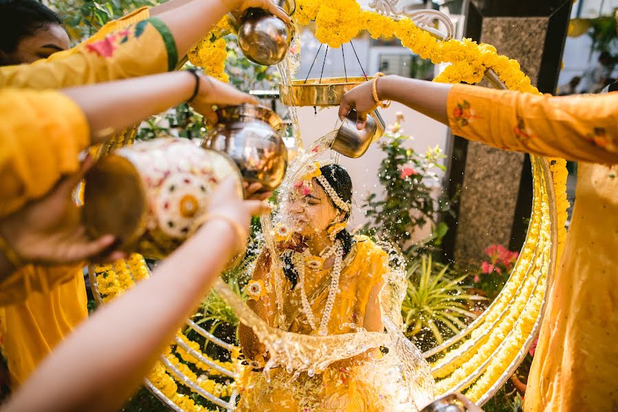 Fotógrafo de casamento Shanthan Reddy (shanthanreddy). Foto de 29 de outubro 2021