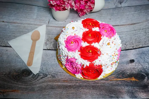 Pineapple Colorful Rose Cake