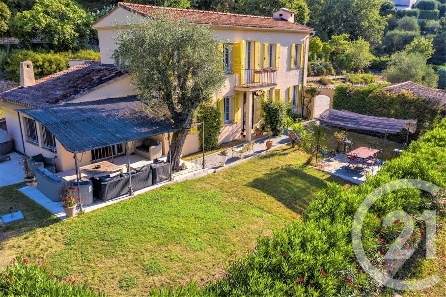 Vente villa 6 pièces 169 m² à Grasse (06130), 1 150 000 €