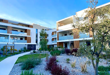 Contemporary apartment with terrace 8