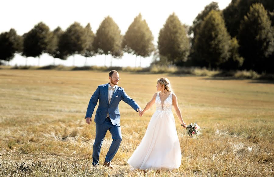 Fotografo di matrimoni Viktor Theobaldt (theobaldtphoto). Foto del 17 dicembre 2022