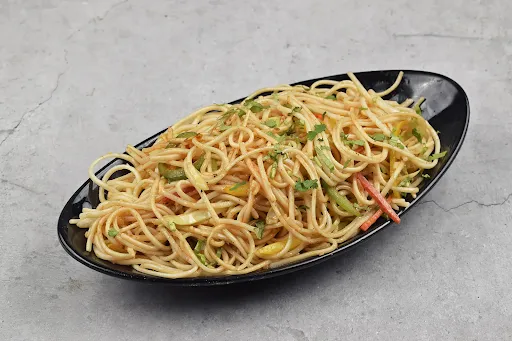 Veg Chilli Garlic Noodles (Not Available In Jain)