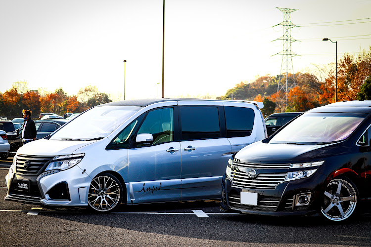エルグランドの斜め45度の美学・らみ・西九州連合 car club 和楽・メリクリ・信頼できるファミリーに関するカスタム事例の投稿画像8枚目